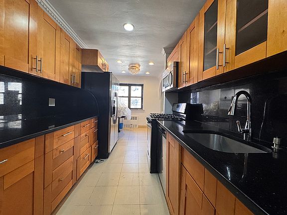 5th image of 9431 60th Ave APT 4H