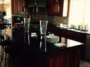 12 Guyencourt Rd, Wilmington, DE 19807