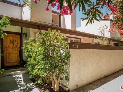 1526 Palisades Dr, Pacific Palisades, CA, 90272