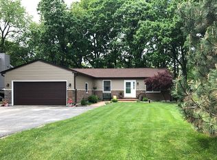 35884 N Watson Ave, Ingleside, IL 60041