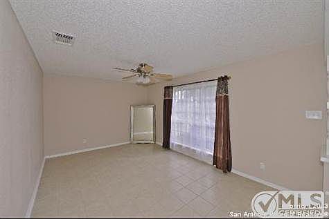 4th image of 2323 Town Grove Dr