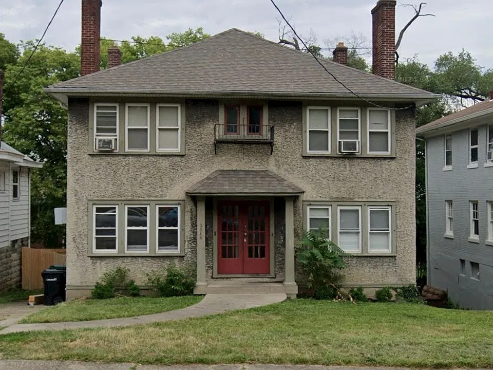 2046 Highland Ave