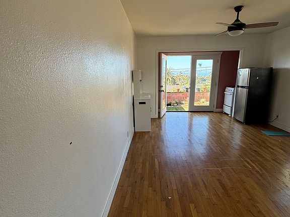 3rd image of 2448 Sherwood Dr #B