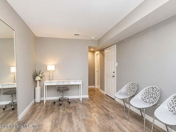 5th image of 660 Ilyssa Way