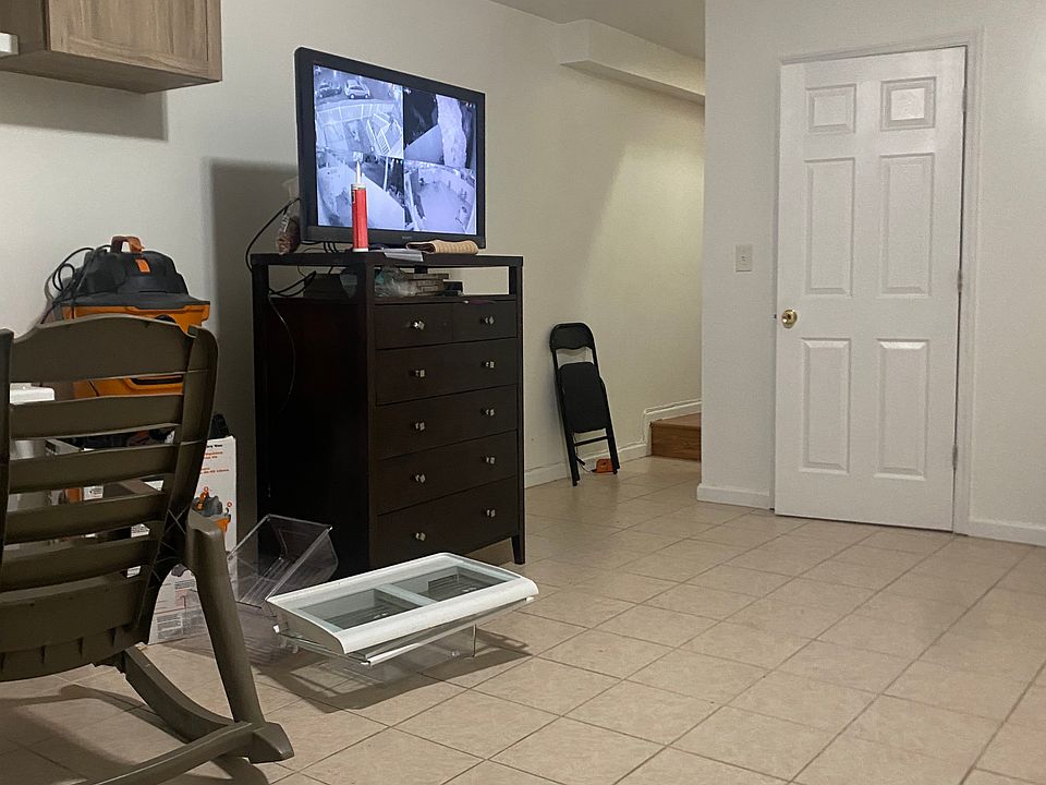 1st image of 663 E 104th St Floor 1