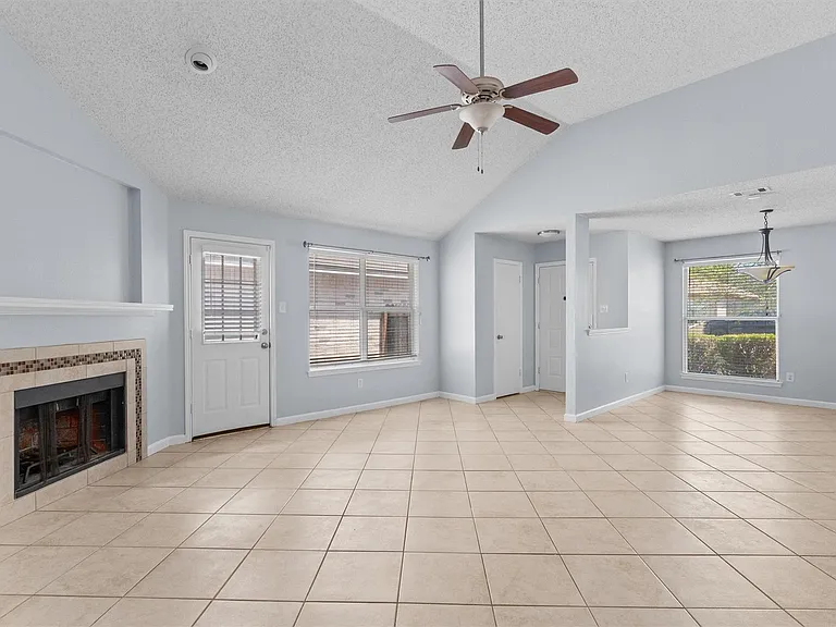606 David Curry Dr — Photo 5