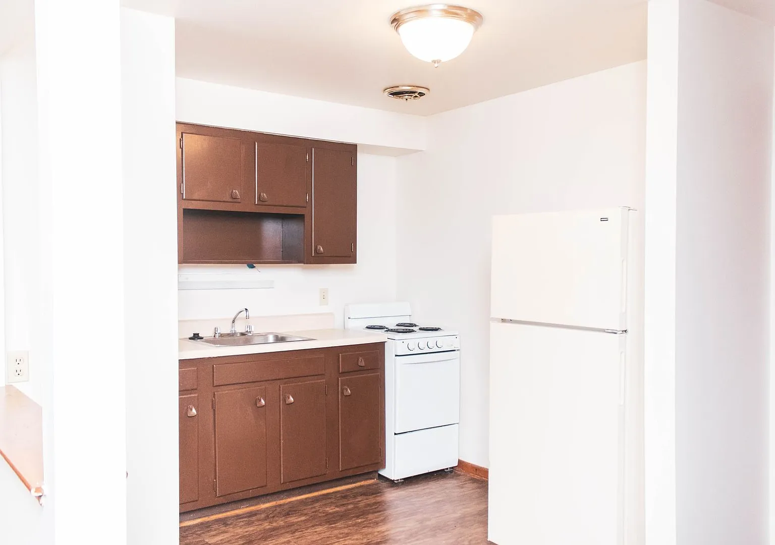 1040 Bryden Rd. — Photo 4