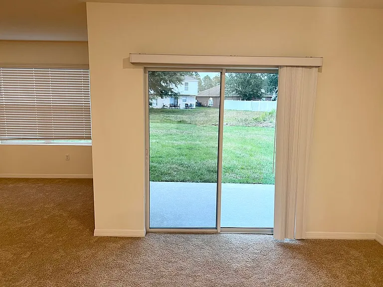 709 Versailles Ln — Photo 11