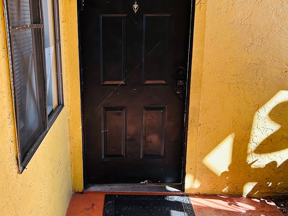 1st image of 2929 Winkler Ave APT 1004