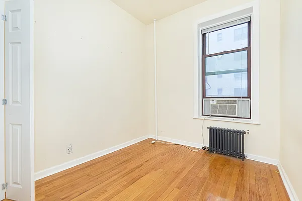 Rented by Compass | media 7