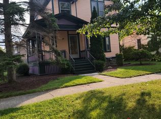 1216 4th St, Bay City, MI 48708