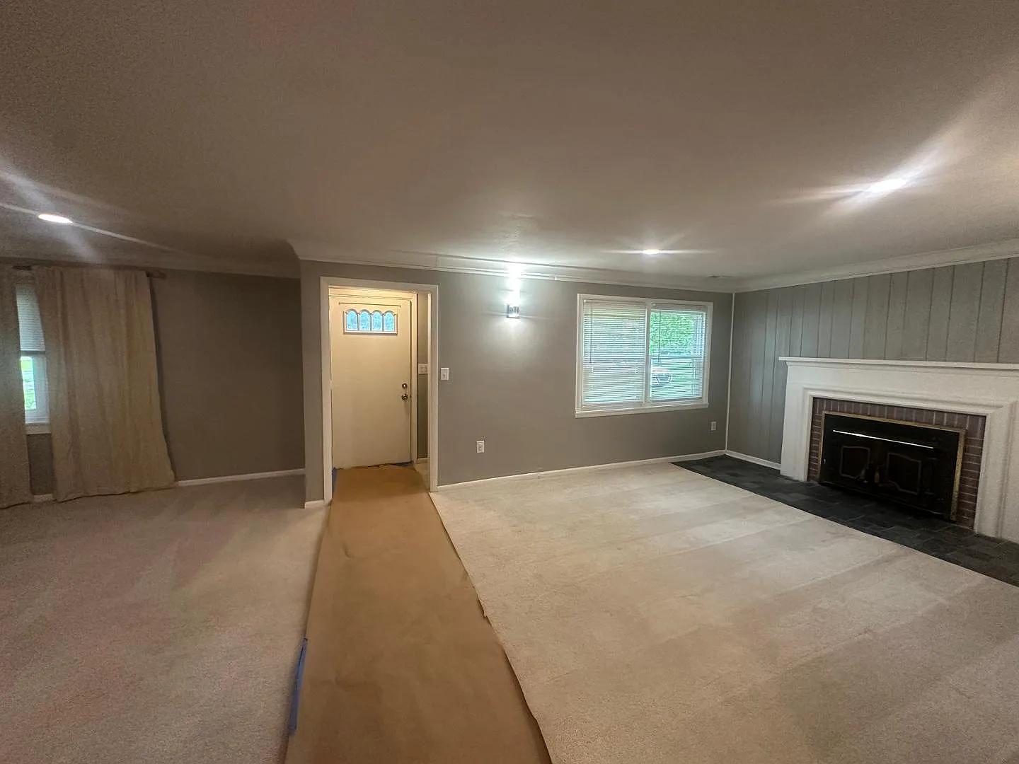 4 bed, 1.5 bath, 1889 sqft, $2,300 — Photo 4