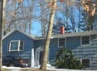 19 Lockness Dr, Nashua, NH 03062