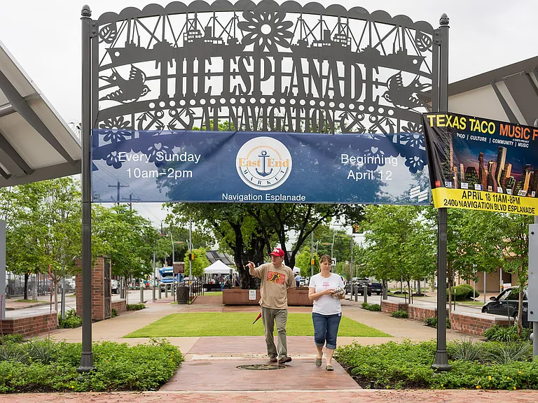Walking distance from the Esplanade on Navigation Blvd