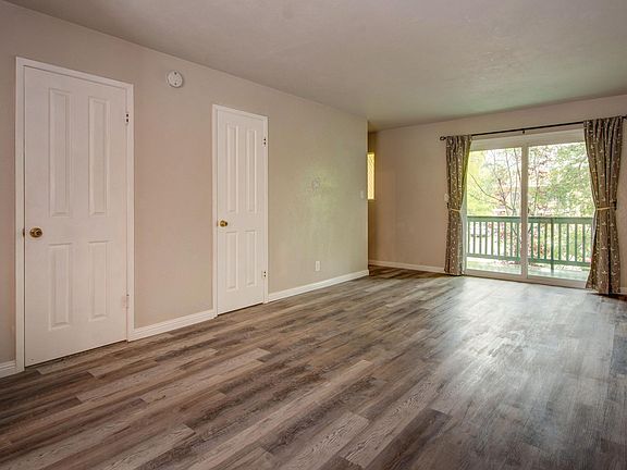 3rd image of 1631 Valle Vista Ave #1631
