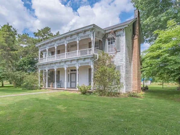 8615 Hillsboro Viola Rd, Morrison, TN 37357