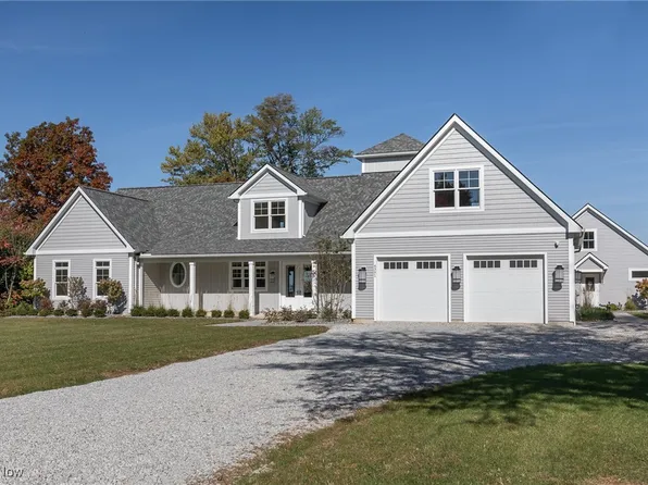 4391 Lockwood Rd, North Perry, OH 44081