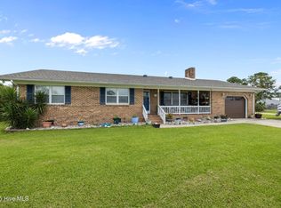 198 Mary Ella Rd, Harkers Island, NC 28531