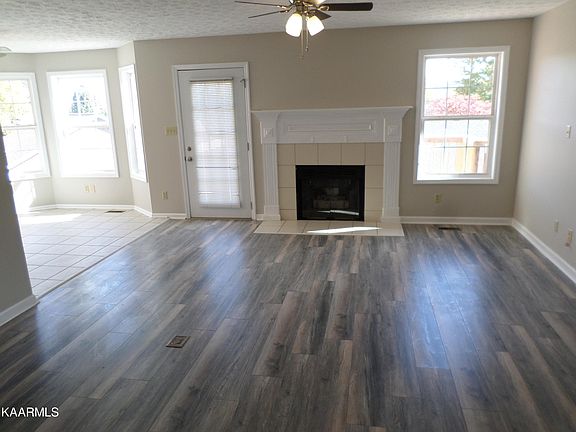 4th image of 4406 Marilois Ln