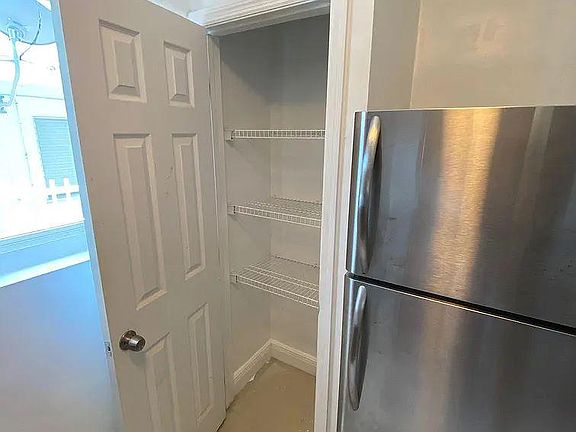 5th image of 200 NE 85th St #12