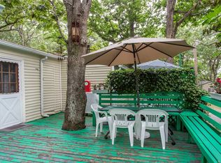 56 Woodcliff Trl, Calverton, NY 11933