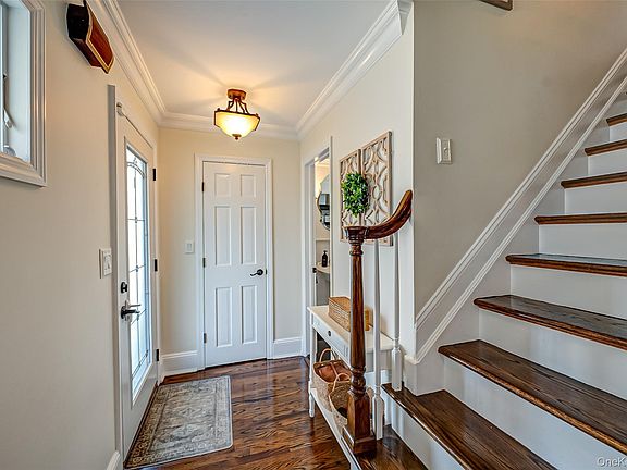 4th image of 3038 Lowell Avenue