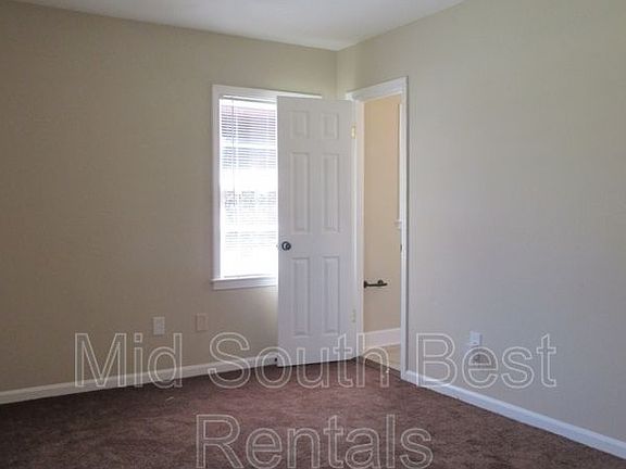 2nd image of 2169 Leyton Ave