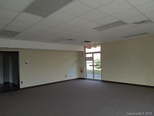 2nd image of 225 S Broad St