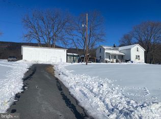 734 Black Gap Rd, Fayetteville, PA 17222