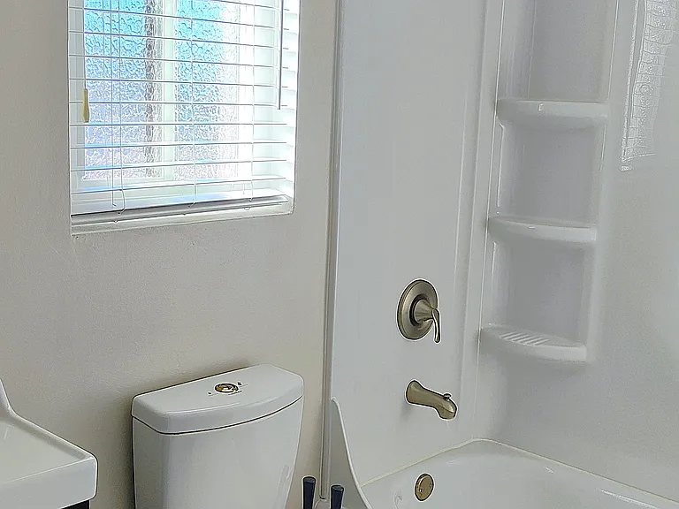 4414 1/2 Kansas St — Photo 11