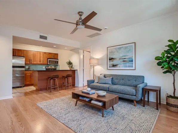 7685 Northcross Dr Unit 323, Austin, TX 78757