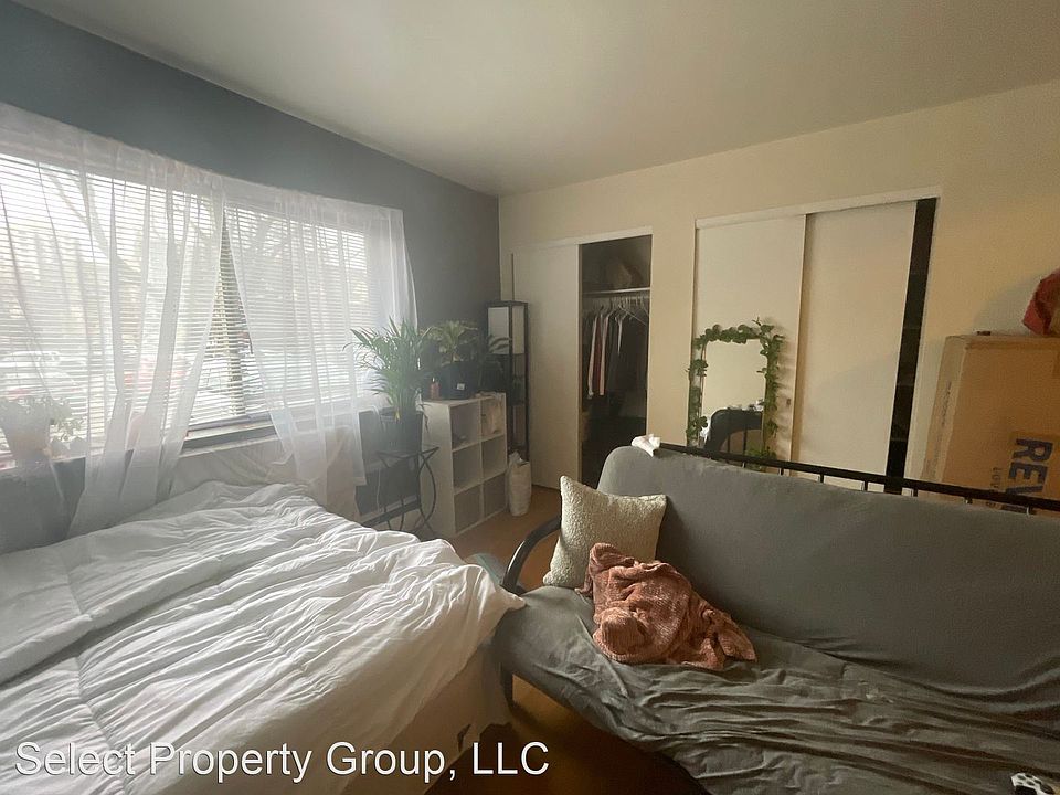 1st image of 1466 N Farwell Ave APT 2