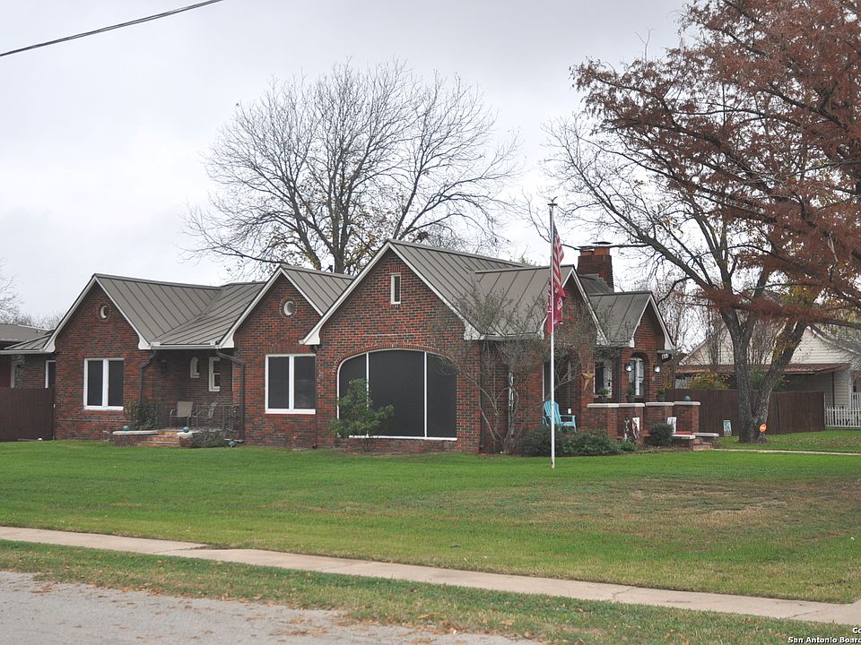 1st image of 501 W Park