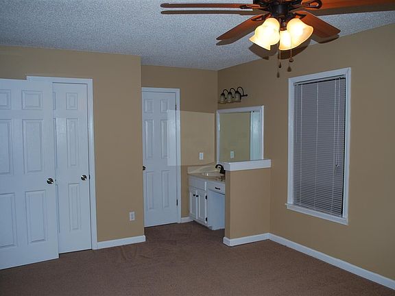 5th image of 470 Kincaid Dr