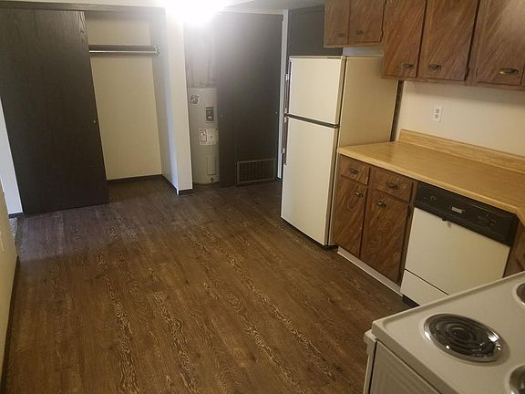 4th image of 1696 Treetop Dr APT 5B