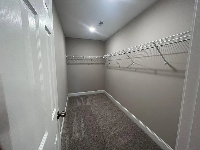 4864 Stoneyhurst Ln — Photo 23