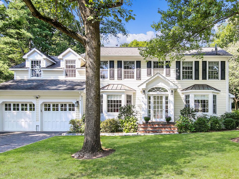 23 Thorne Pl Rye, NY 10580 (04 of 40).jpg