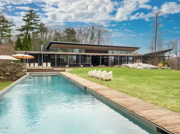 250 Long Pond Rd, Great Barrington, MA 01230