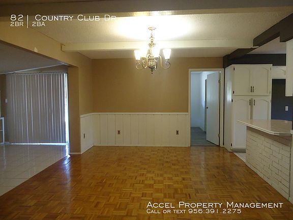 3rd image of 821 Country Club Dr