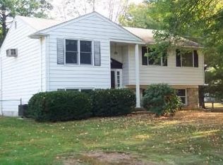 2125 Garden Ave, Warrington, PA 18976