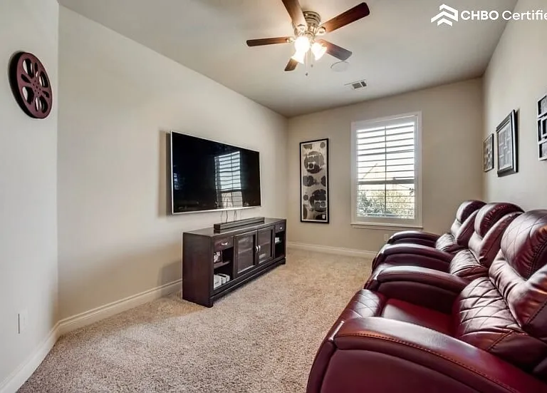 3830 Desert Springs Ln — Photo 25