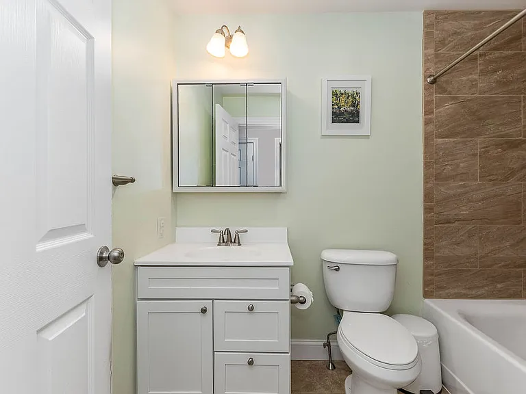 10 Irma St #3 — Photo 14