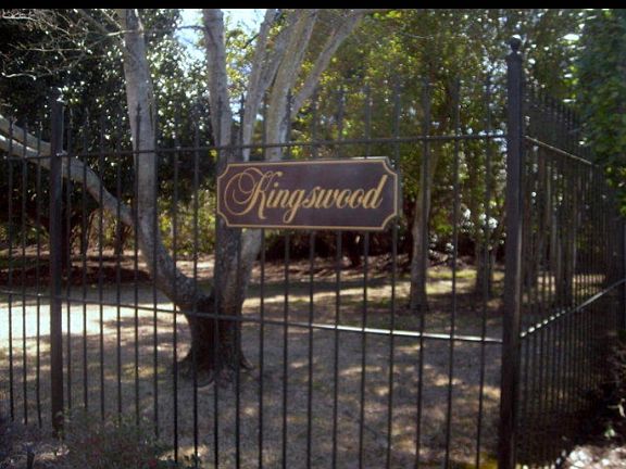 2nd image of 480 Kingswood Ct
