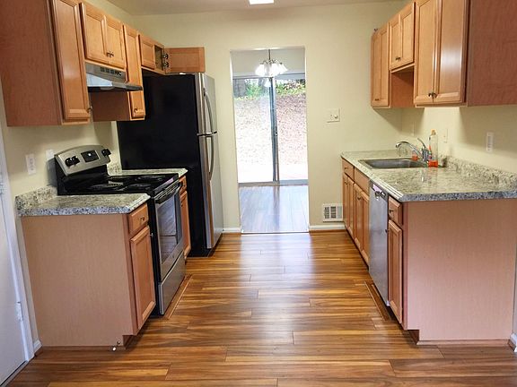 Kitchen w View of Dining Rm