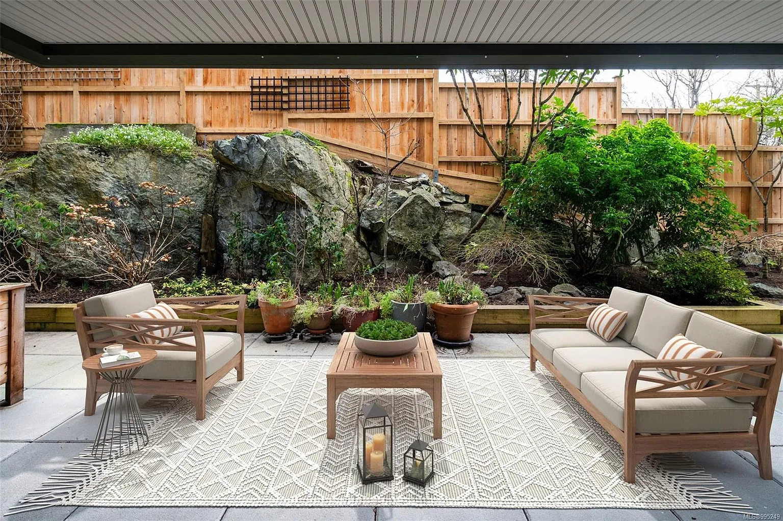 280 Douglas St #101 photo 1