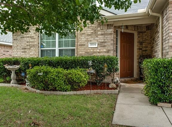 2nd image of 3704 Chapin Ct