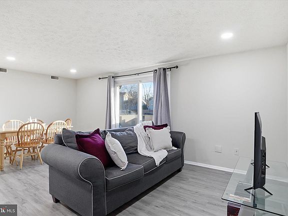 3rd image of 8386 Brockham Dr APT F