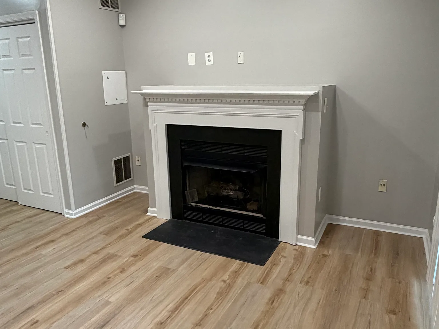 4 bed, 2028 sqft, $3,150 — Photo 4