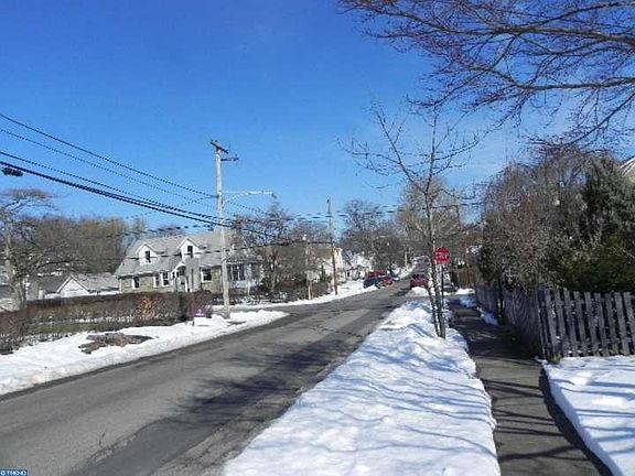 2nd image of 4104 Huey Ave