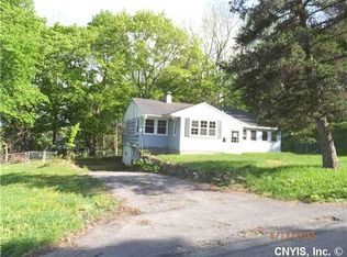 504 Radcliffe Rd, Syracuse, NY 13214